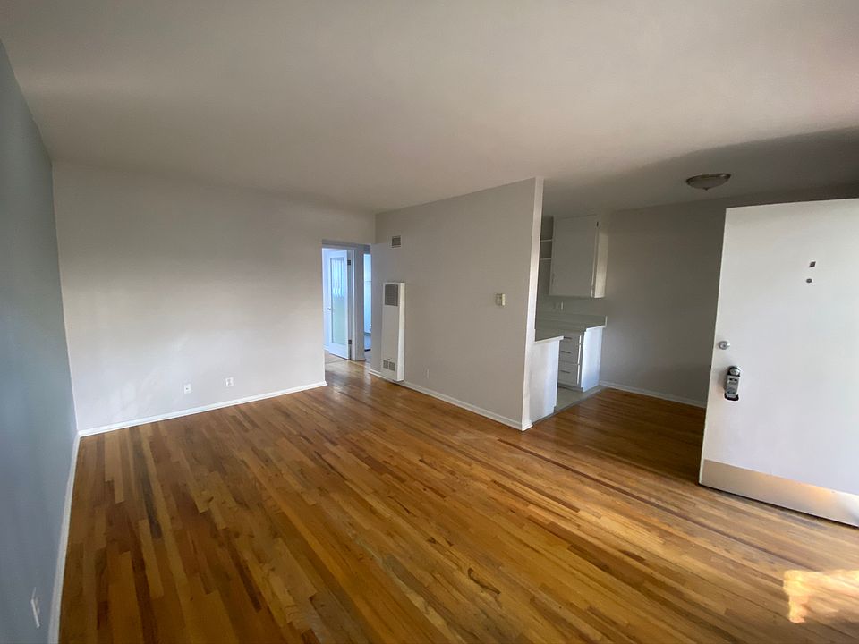 1st image of 1229 11th St #B