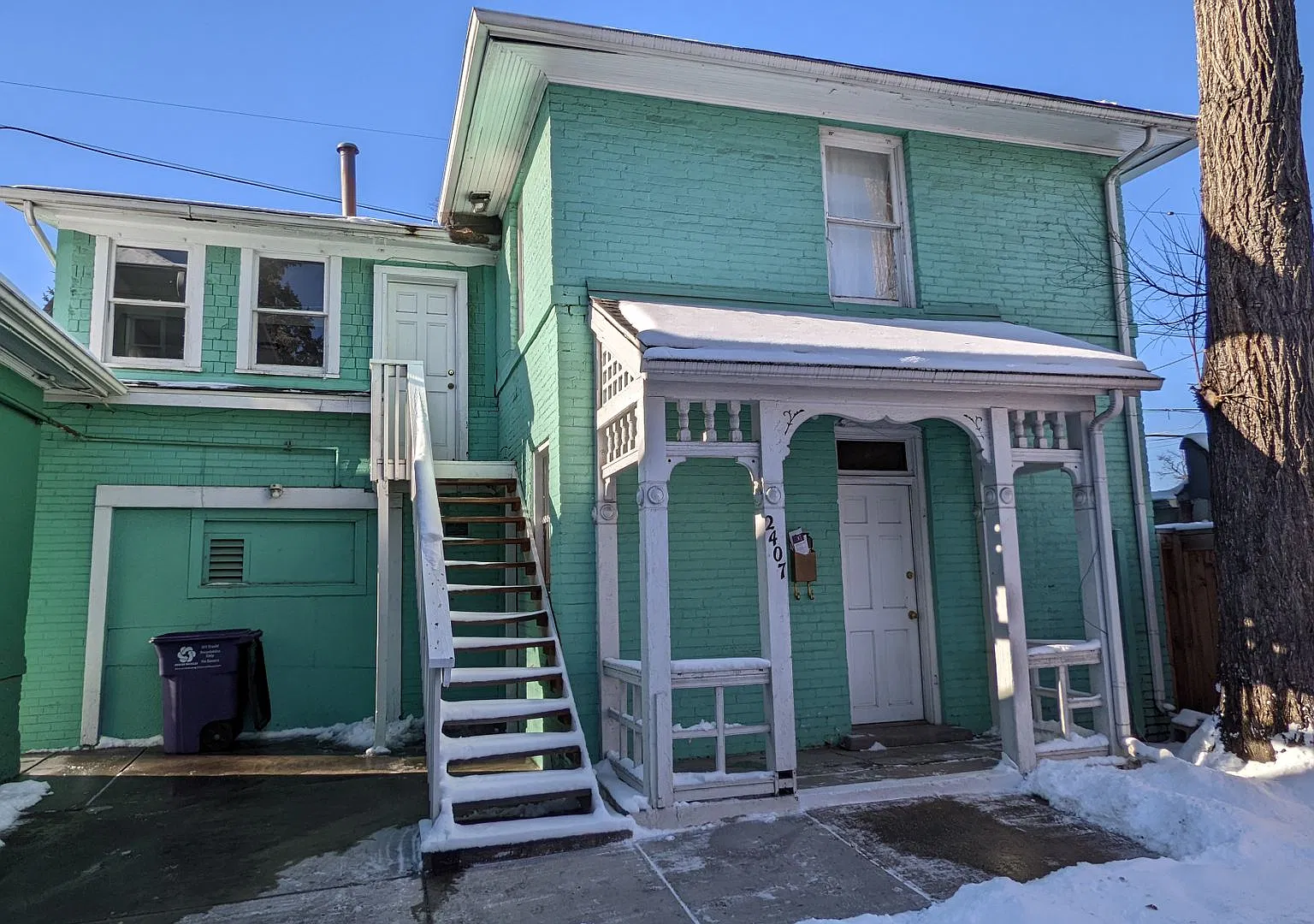 Available Immediately! Historic 3-Bdrm Home In North Denver! Section 8 Vouchers Accepted! — Photo 1