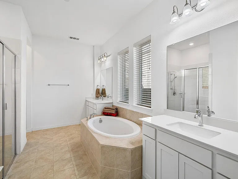 851 Orchard Dr — Photo 18