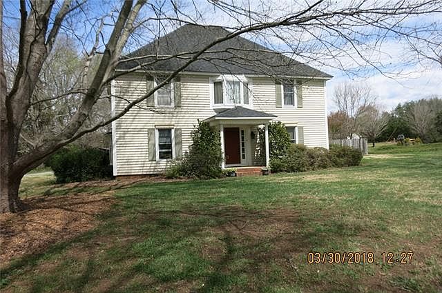 1st image of 2236 Dove St