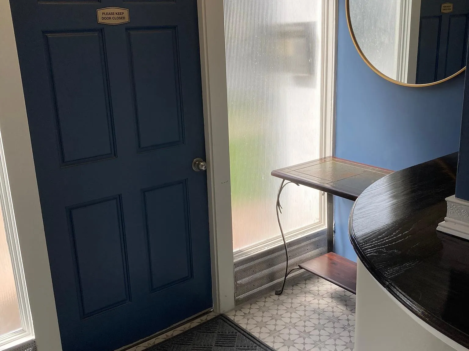 Studio, 675 sqft, $1,925 — Photo 3