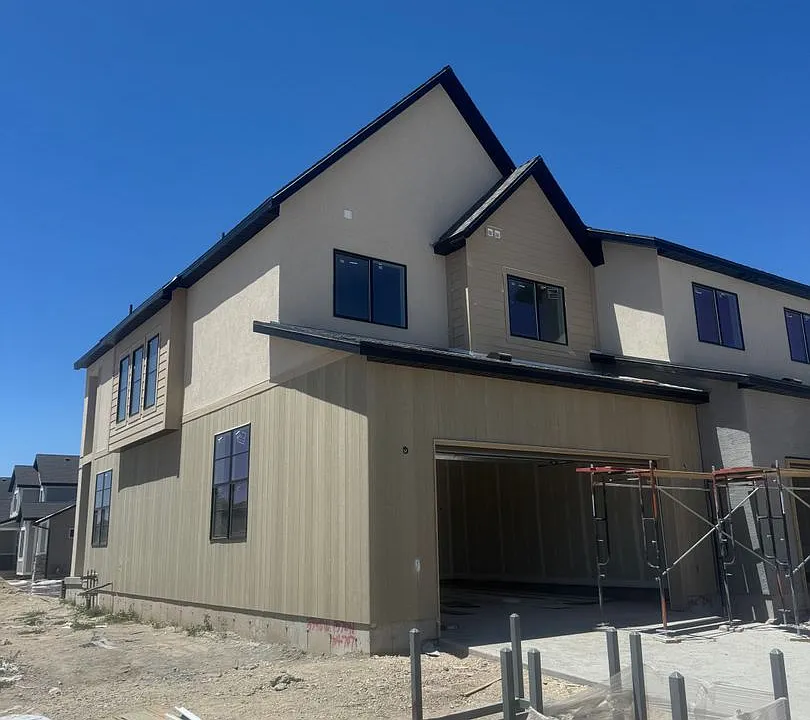 3348 W 1570 N #704