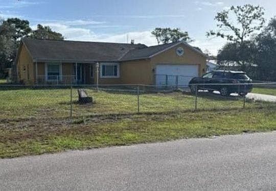 3rd image of 12546 Maleo Rd