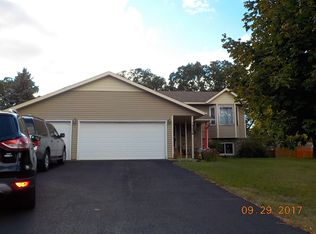 14236 Bluebird St NW, Andover, MN 55304