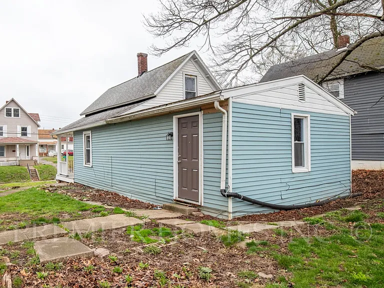 1126 11th St NW — Photo 17