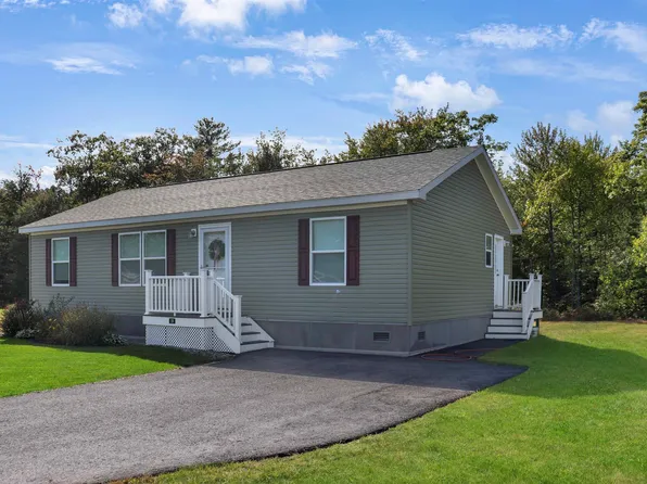 19 Margarets Way, Ossipee, NH 03864