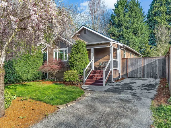 1208 W McLoughlin Blvd, Vancouver, WA 98660