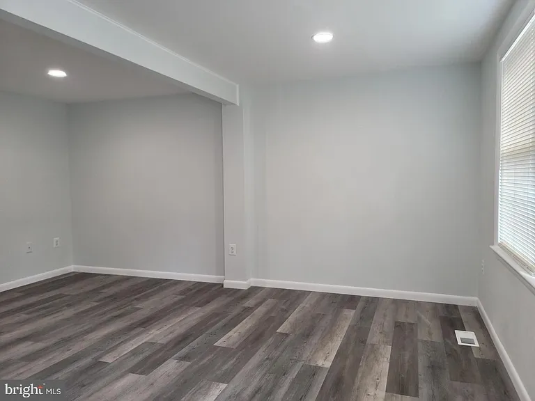 6220 Hillside Rd — Photo 3