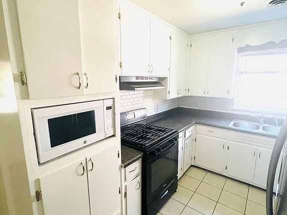 4th image of 1104 Fairfax Ct