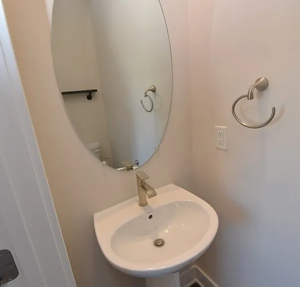 604 Chalcedony Ln — Photo 21