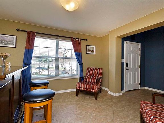 2nd image of 328 Indian Paintbrush Dr