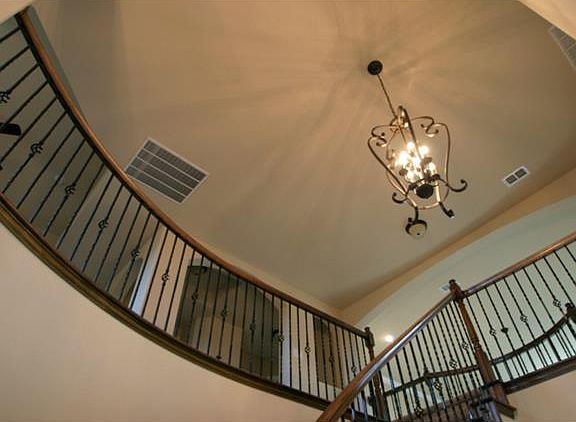 5th image of 2757 Oakwood Dr