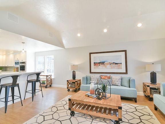5th image of 6140 Kenneth Oak Way
