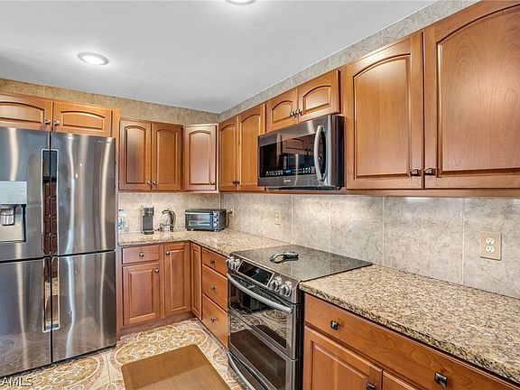 3rd image of 1324 NE 18th St