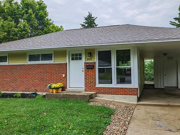 3rd image of 8846 Desoto Dr
