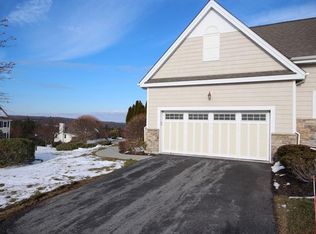 1 Pinehurst Cir, Monroe, NY 10950