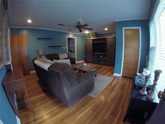 2nd image of 4720 Melita Ave
