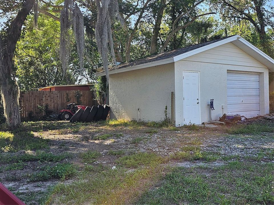 1st image of 12623 Hicks Rd