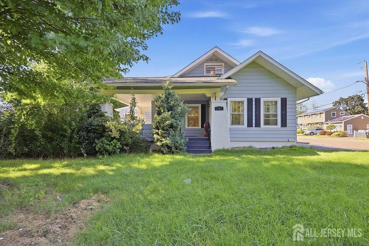 4 bed, 2.0 bath, $3,450 — Photo 1