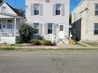 576 Morris St FLOOR 2, Perth Amboy, NJ 08861