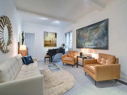 Sold by Sotheby's International Realty | media 7