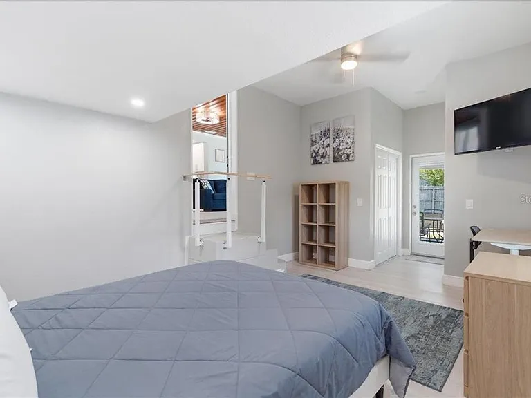 1009 Chester Dr — Photo 27