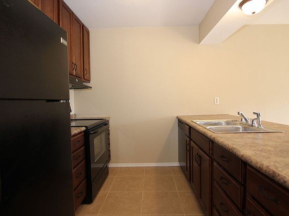 4th image of 519 Landview St APT C