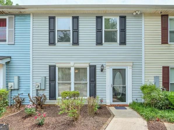 1041 Windy Oaks Ct SE, Smyrna, GA 30080