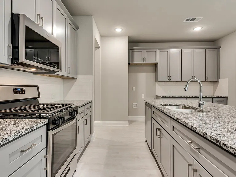 1078 Norias Dr — Photo 11