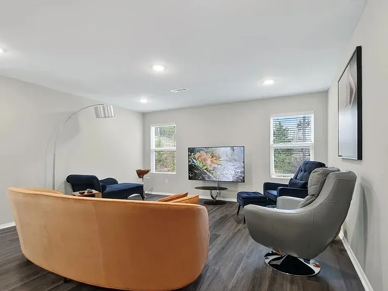 1961 Auburn Hills Dr — Photo 5