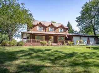 40 Skipper Ln, Westfield, MA 01085
