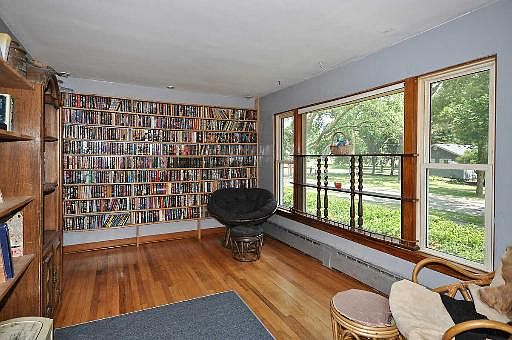2nd image of 2114 E Craig Dr
