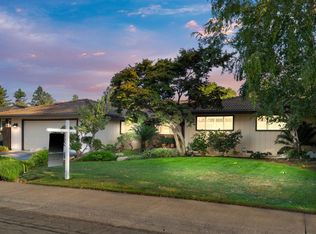 71 Parklite Cir, Sacramento, CA 95831