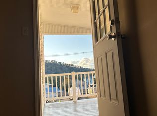 918 1/2 Marshall St, McMechen, WV 26040