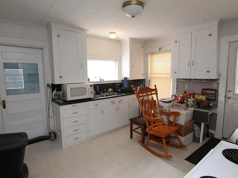 1285 State St #1 — Photo 6
