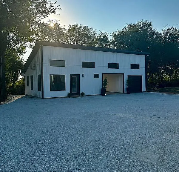 10651 Old Cleburne Crowley Rd #A — Photo 1