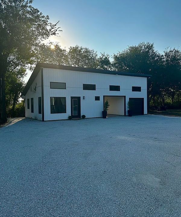 1st image of 10651 Old Cleburne Crowley Rd Unit A