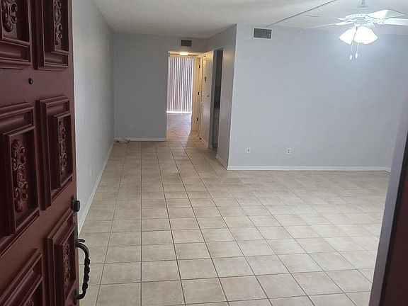 4th image of 1820 SEVILLA Boulevard #110