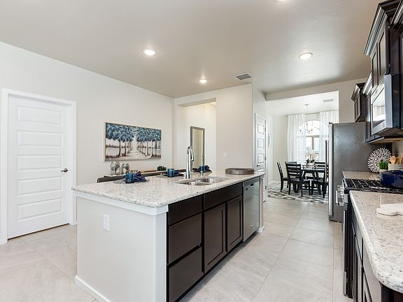 5th image of 253 Adamtowne Dr #G735c