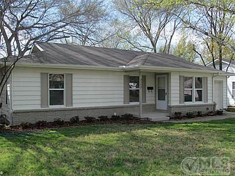 2nd image of 3553 Meadow Oaks Dr