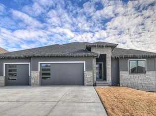 11017 S 175th Ave, Omaha, NE 68136