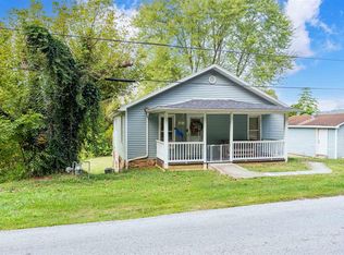 305 Harrison St, Hawesville, KY 42348