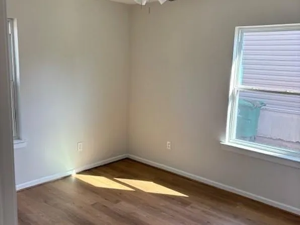 8167 Redfern Dr, Houston, TX 77033