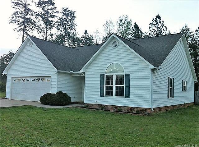 1st image of 1050 Pinehaven Dr