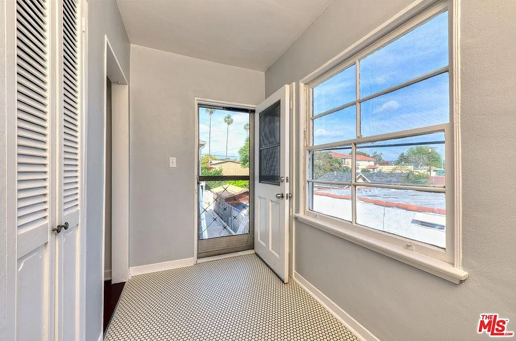3229 Madera Ave — Photo 3