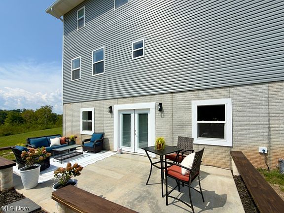 2nd image of 80 Lewis Pointe Dr