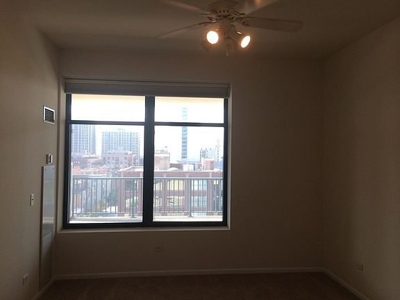 4th image of 340 W Superior St APT 908