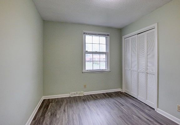 5th image of 204 Hazelnut Ct
