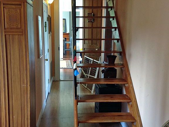 4th image of 1444 N Johnson St