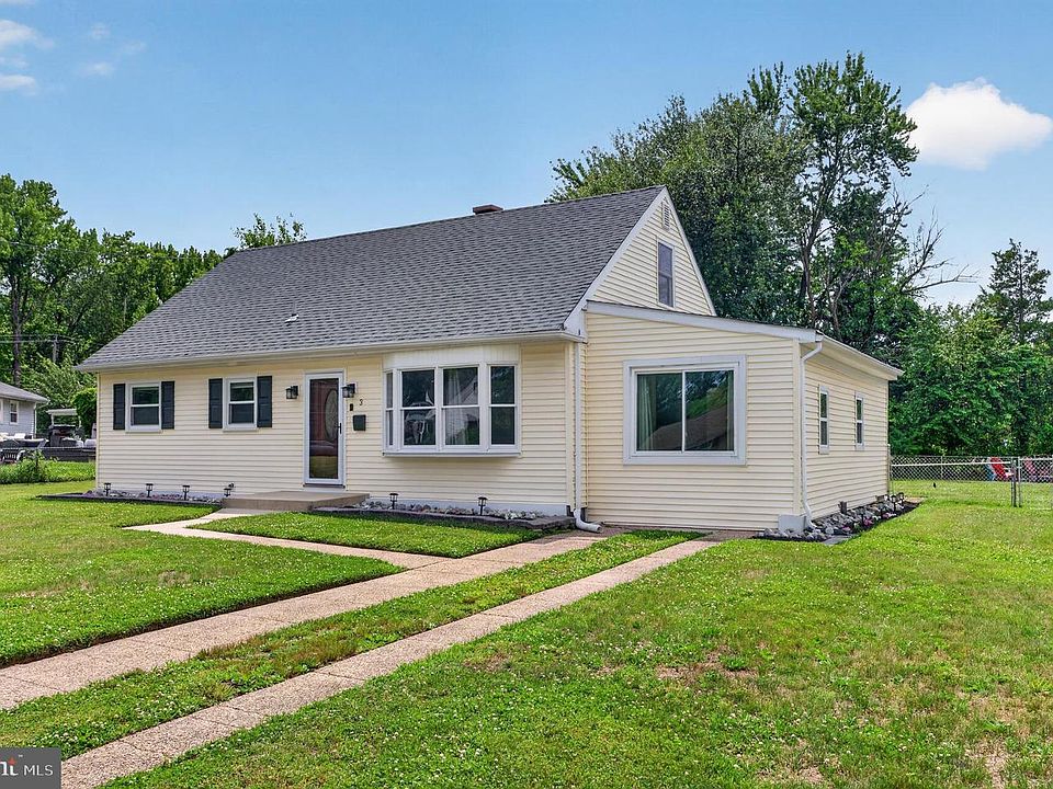 1st image of 3 Walden Rd